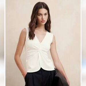 Elegant White Sleeveless Top